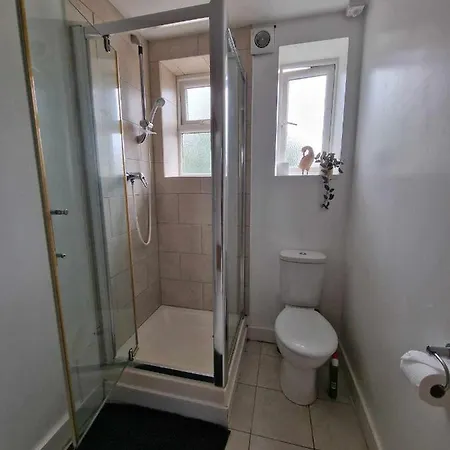 Studio Apartment, Private Parking, Walk To Centre, Uni And Hospital, Long Stay Prices Exeter Exterior photo