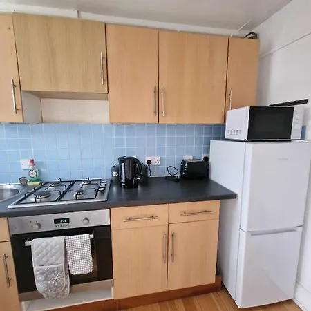 Studio Apartment, Private Parking, Walk To Centre, Uni And Hospital, Long Stay Prices Exeter Exterior photo